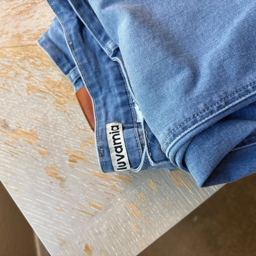 Luvamia XL Blue Jeans Cropped with front pockets button fly jeans - Picture 3 of 6